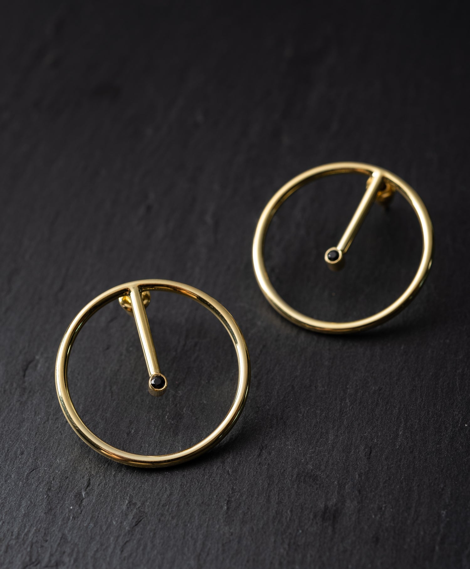 Halka Çubuk Taşlı Küpe