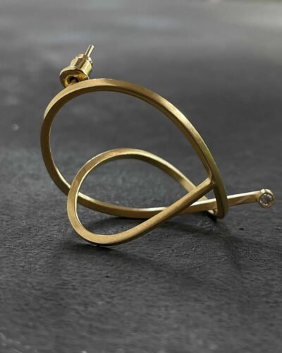 Zirkon Taş Detaylı Soyut Minimal Gold Küpe