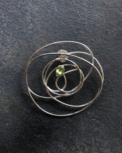 Peridot Soyut Yörünge Broş / TEK